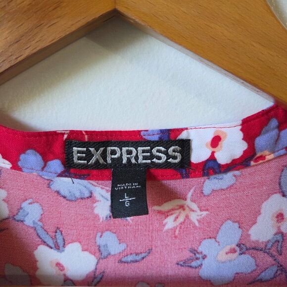 EUC EXPRESS RED FLORAL V NECK BUTTONED SHORT DRESS SIZE LARGE - Picture 13 of 16
